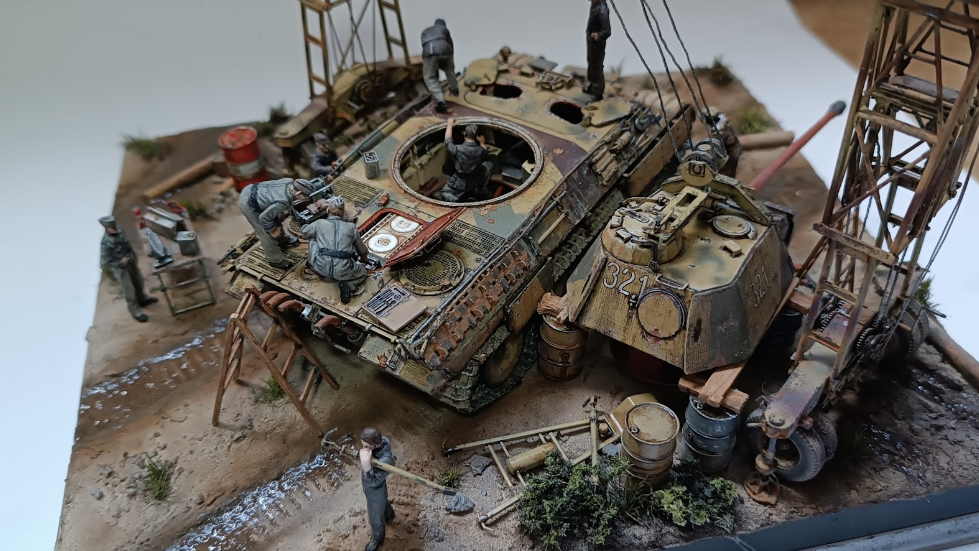 Acrylic, Lacquer, or Enamel? The Ultimate Guide to Model Paints