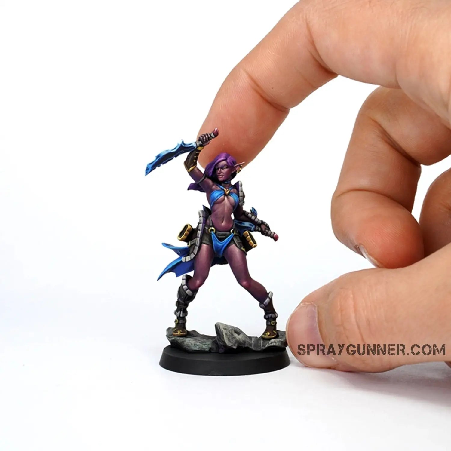 Airdhana Figure - Angel Giraldez (32mm) - Urbanlystore