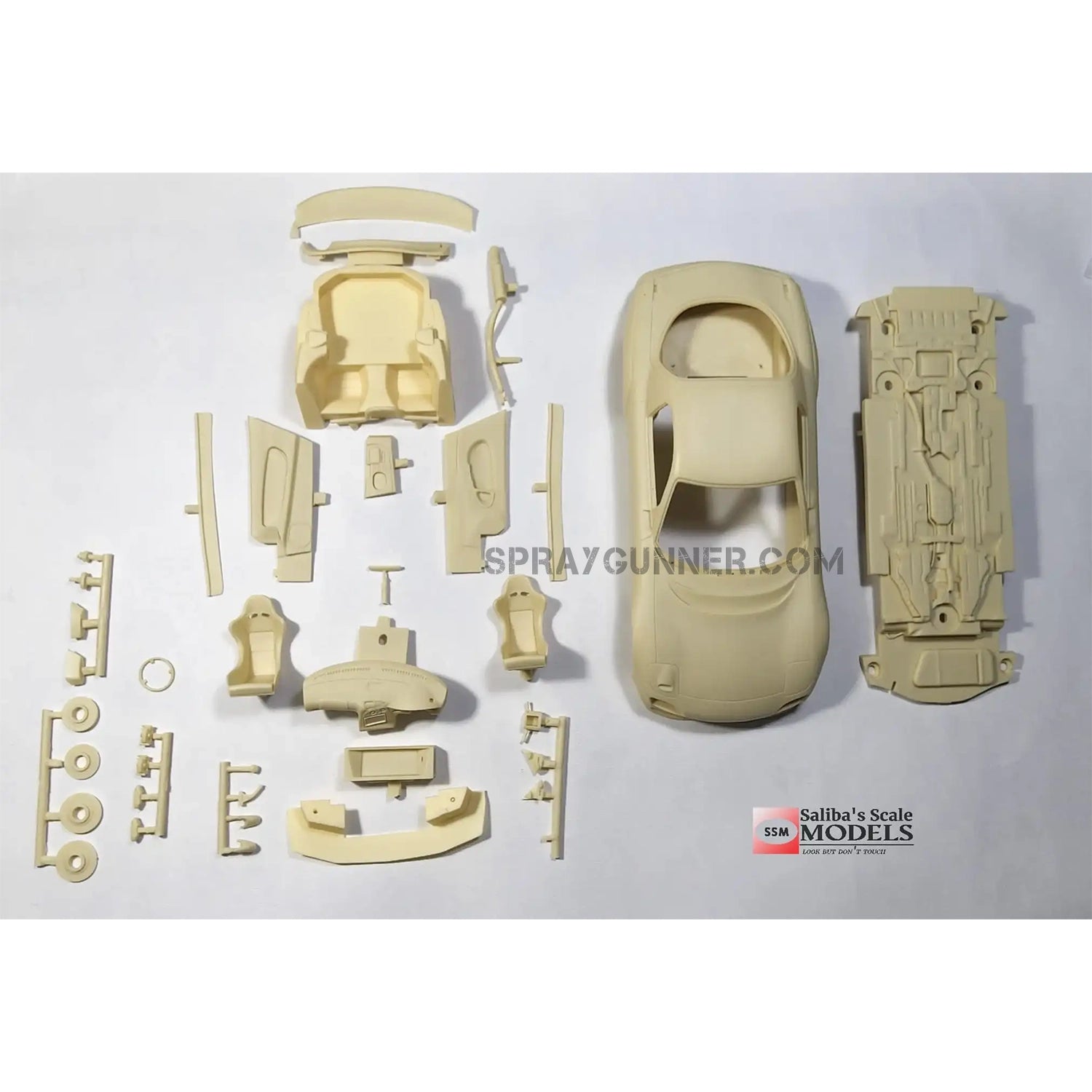 The ALPHA MODEL 1/24 scale model kit of the Mazda RX7 FD3S (FEED)魔王 offers model lovers an incredibly detailed recreation of the legendary sports vehicle.